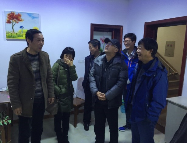 中國農(nóng)墾經(jīng)濟(jì)發(fā)展中心副主任吳金玉在陜西農(nóng)墾華陰農(nóng)場(chǎng)調(diào)研
