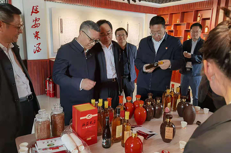 省糧食和物資儲(chǔ)備局、陜西糧農(nóng)集團(tuán)赴延安調(diào)研區(qū)域特色農(nóng)業(yè)產(chǎn)業(yè)發(fā)展